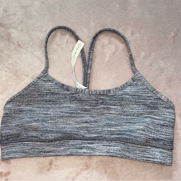 lululemon athletica Other - Lululemon sport bra size 6
